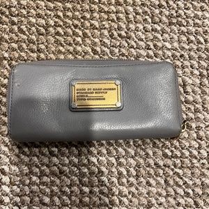 Marc Jacobs Gray Leather Wallet